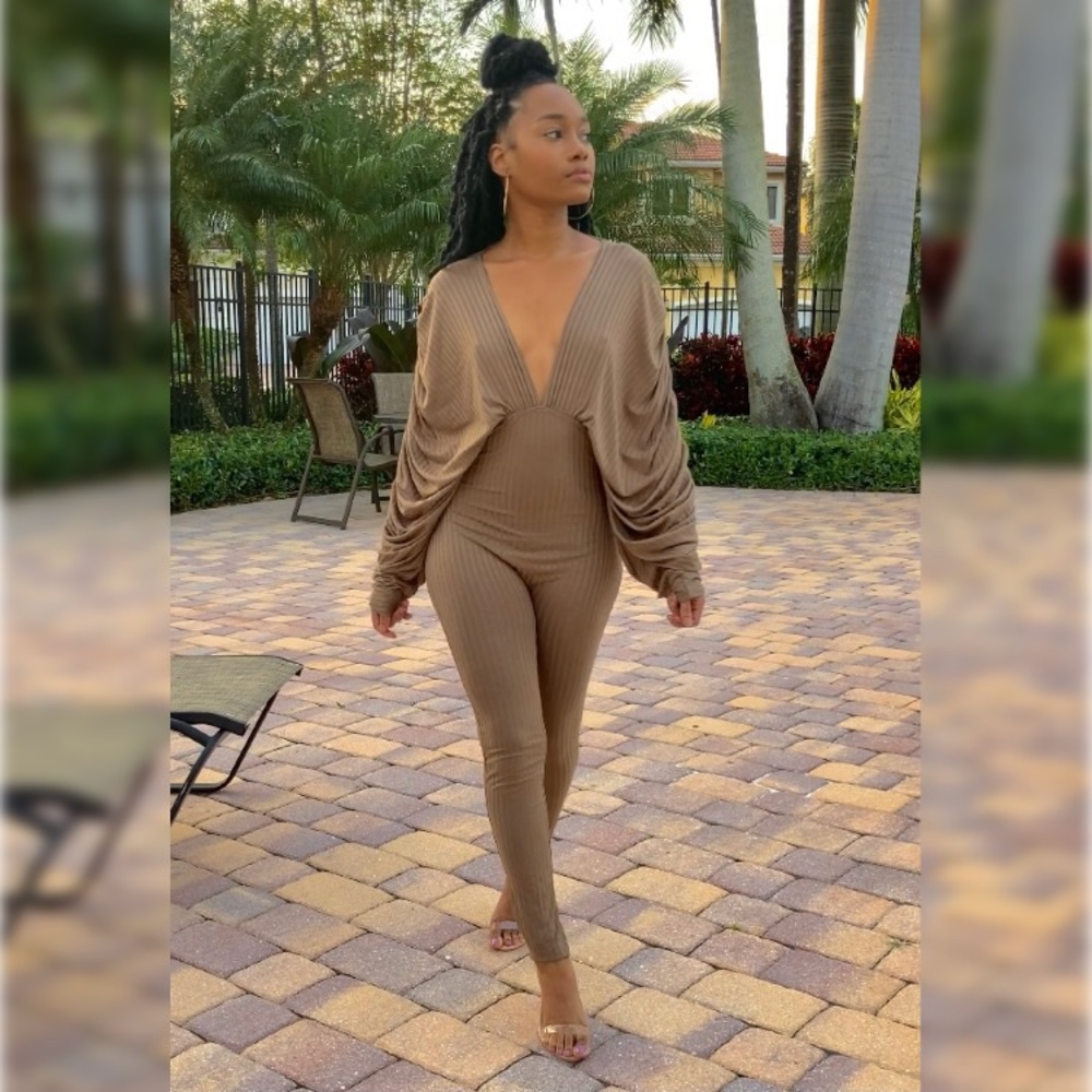 🔸 Sock It To Me Jumpsuit 🔸